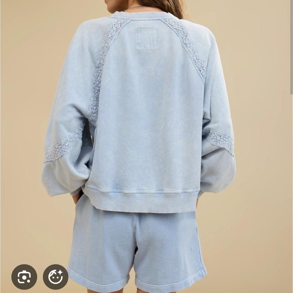 Like New - Aerie Cloud Wash Hey Crochet Sweatshirt - M - Picture 2 of 6